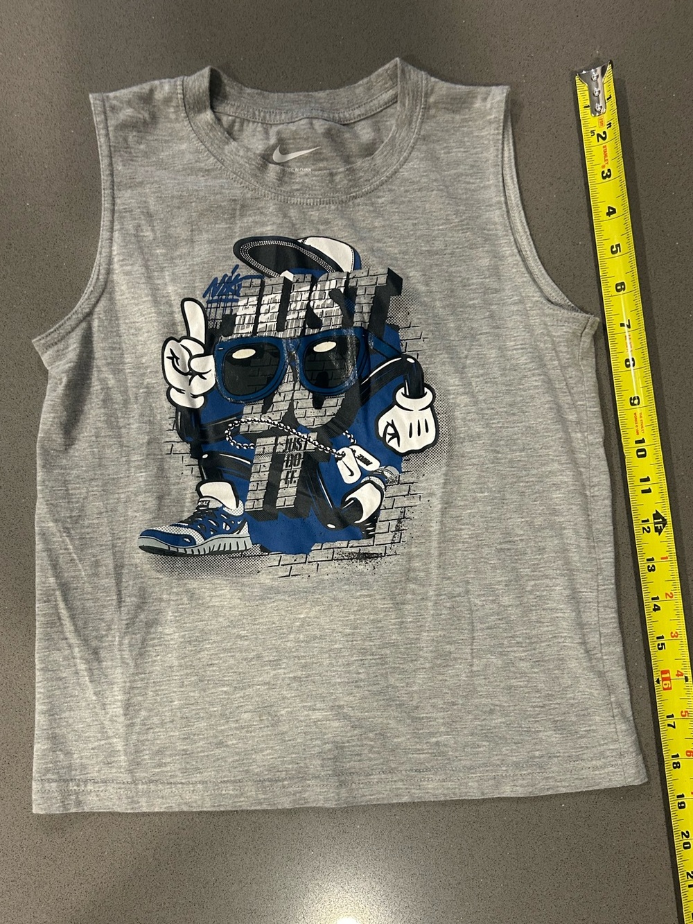 Boys Nike Graphic Tank Top Size 7.